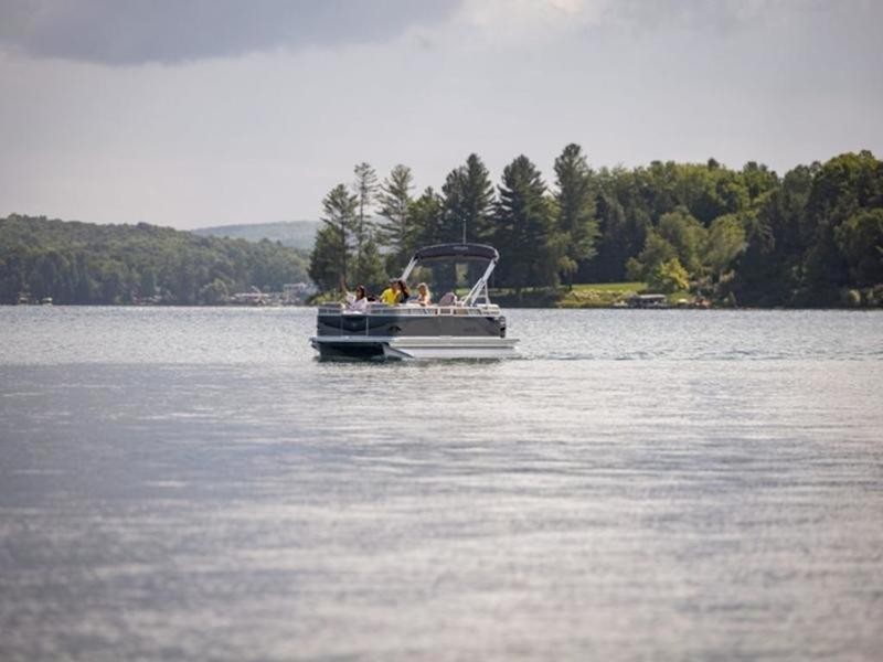 2026 Avalon Venture Quad Lounger 21 FT