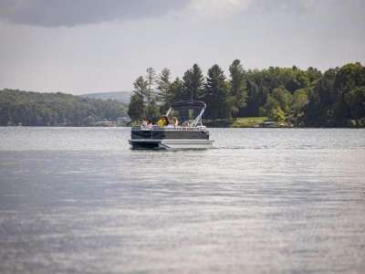 2026 Avalon Venture Quad Lounger 21 FT